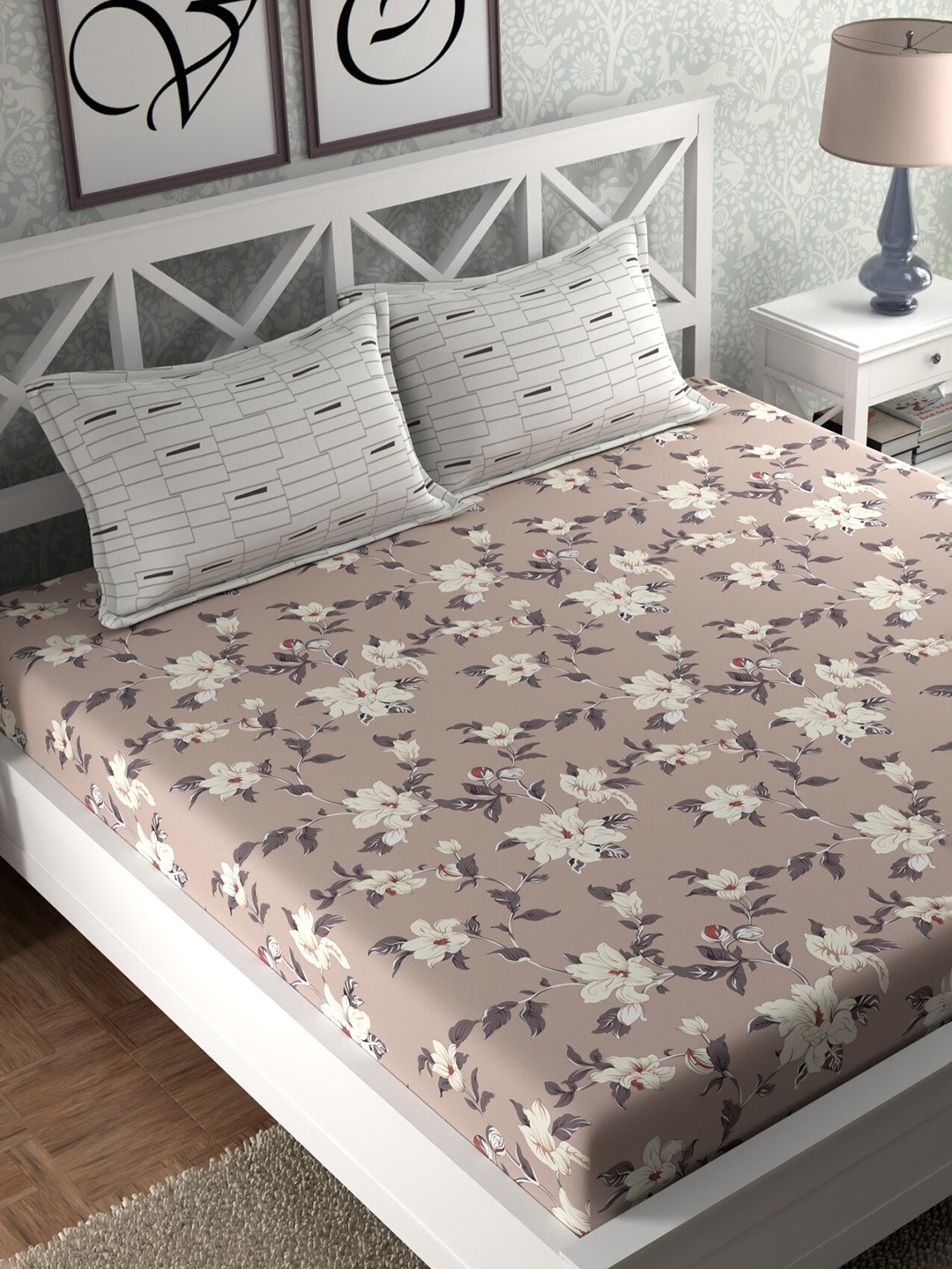 

CHHAVI INDIA Mauve & Grey Floral 210 TC Queen Bedsheet with 2 Pillow Covers