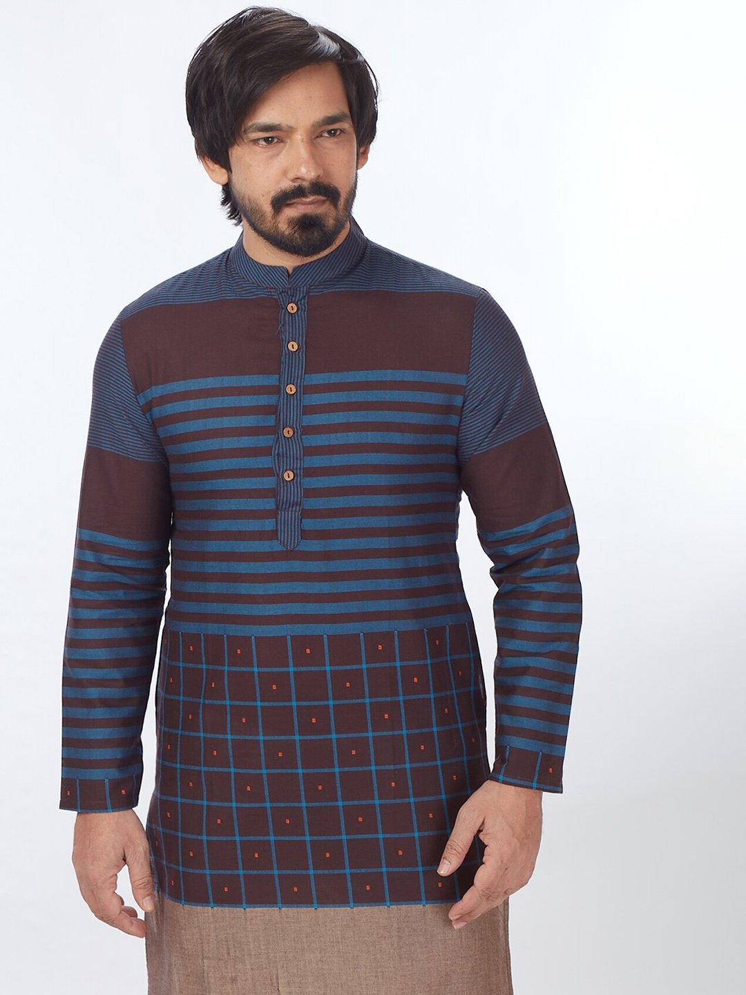 

Blacksmith Men Brown Cold-Shoulder Sleeves Gotta Patti Jacquard Kurta