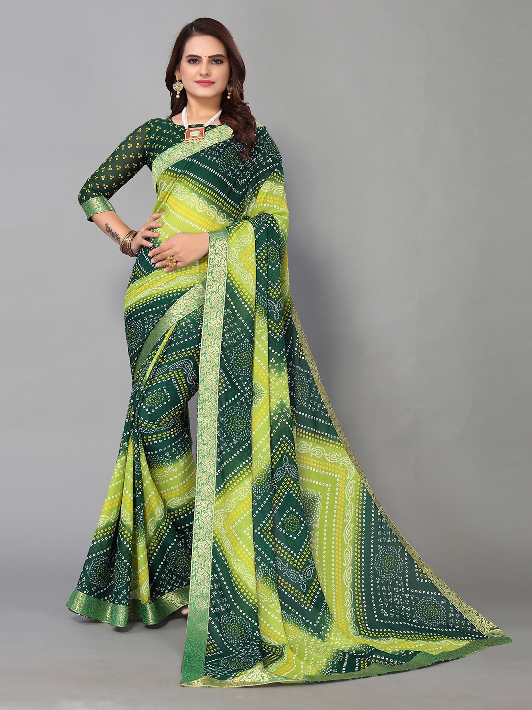 

KALINI Printed Bandhani Zari Saree, Green