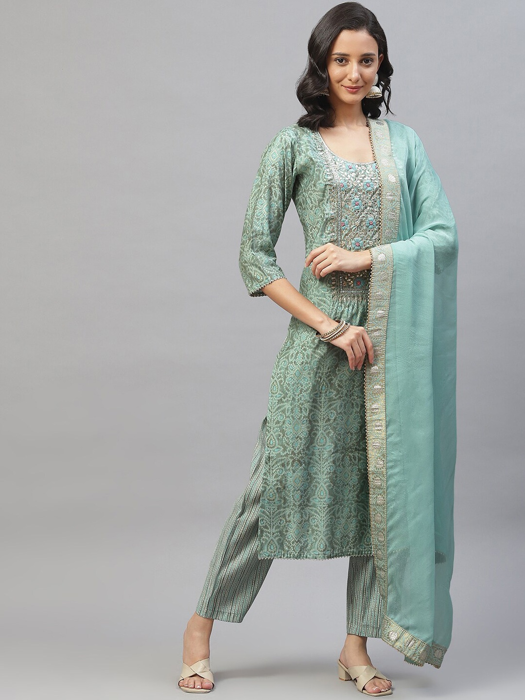 

Divena Women Ethnic Motifs Printed Pure Cotton Kurta with Trousers & With Dupatta, Blue