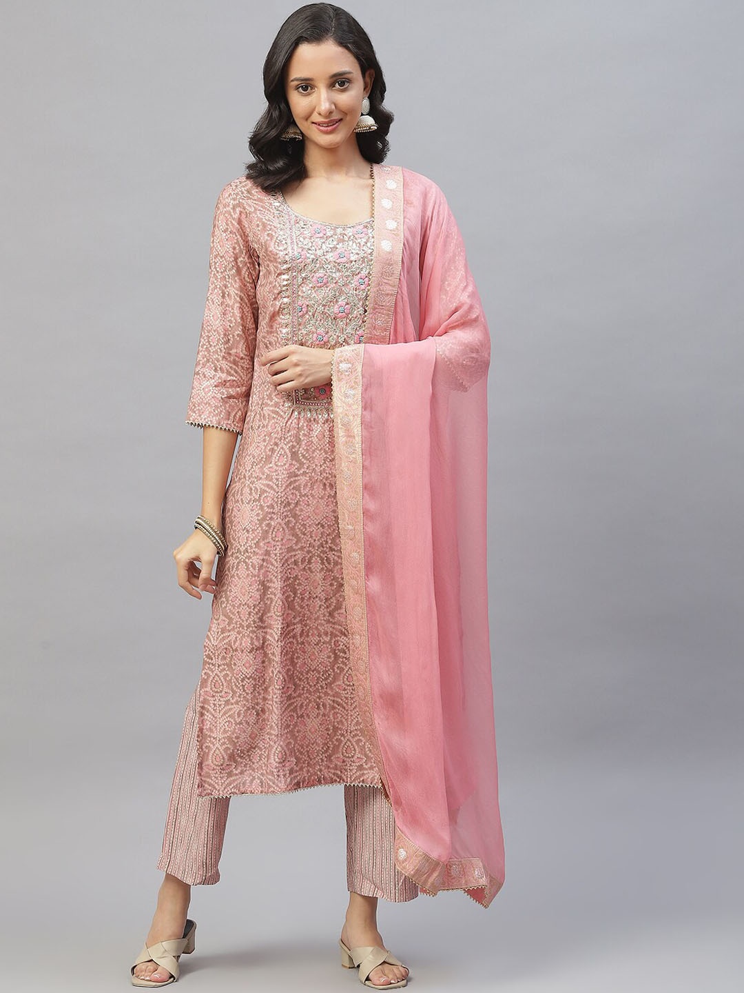 

Divena Women Ethnic Motifs Printed Pure Cotton Kurta with Trousers & With Dupatta, Pink