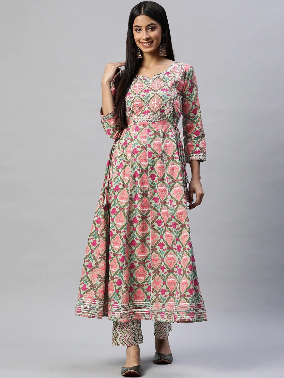 

Divena Women Floral Embroidered Mirror Work Pure Cotton Kurta with Trousers, Green
