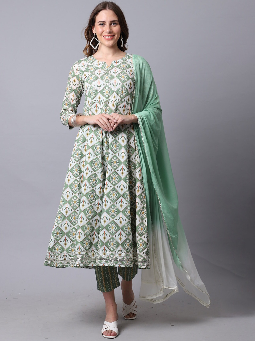 

Rajnandini Ethnic Motifs Embroidered Gotta Patti Pure Cotton Kurta Set, Green