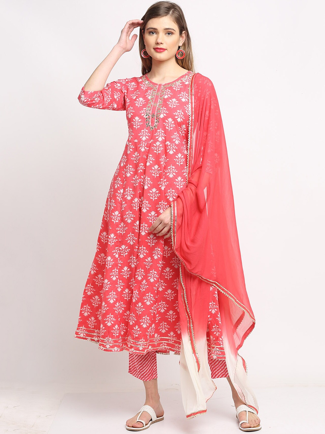 

Rajnandini Women Floral Printed Pure Cotton Kurta with Trouser & Dupatta, Pink