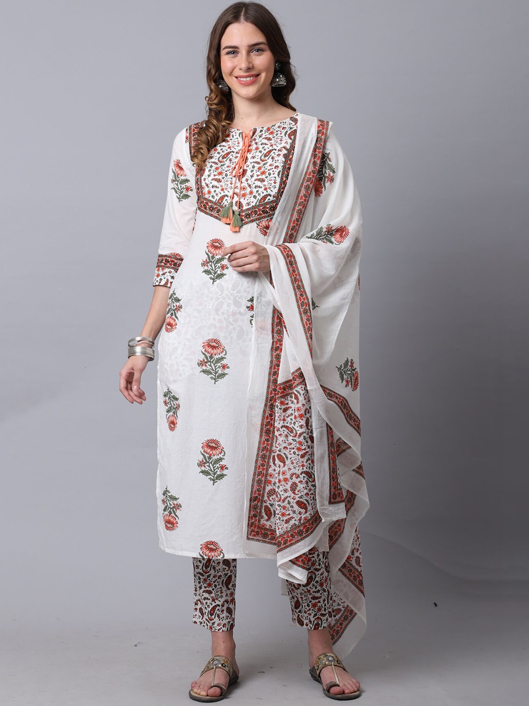 

Rajnandini Women Floral Printed Pure Cotton Kurta with Trousers & Dupatta, White