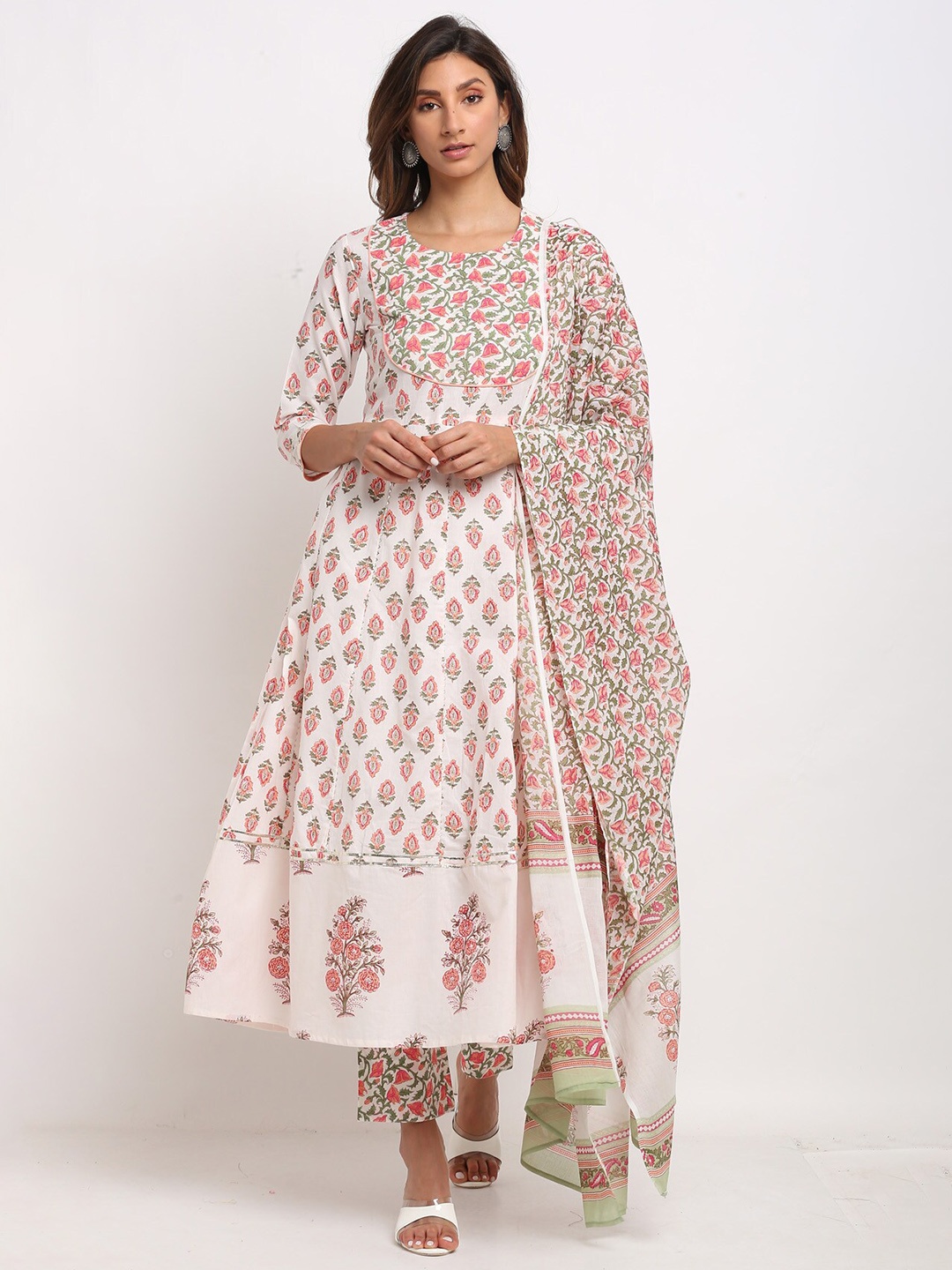 

Rajnandini Women Floral Printed Pure Cotton Kurta With Trousers & Dupatta, White