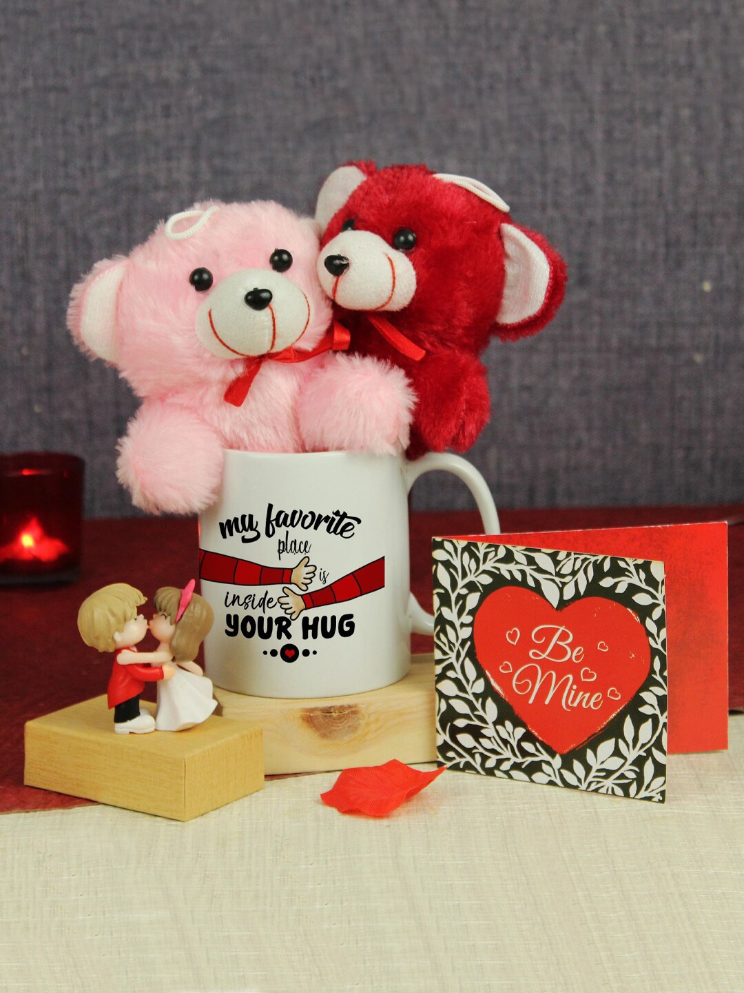 

TIED RIBBONS Set of 5 Pieces Valentine's Day Special Gift Sets, Red