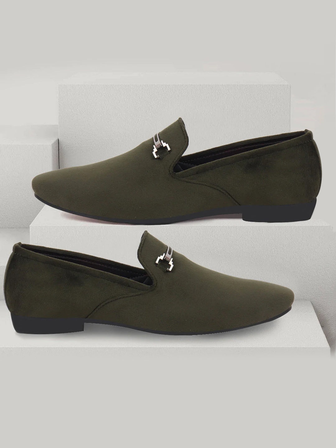 

FAUSTO Men Lightweight Velvet Loafers, Olive