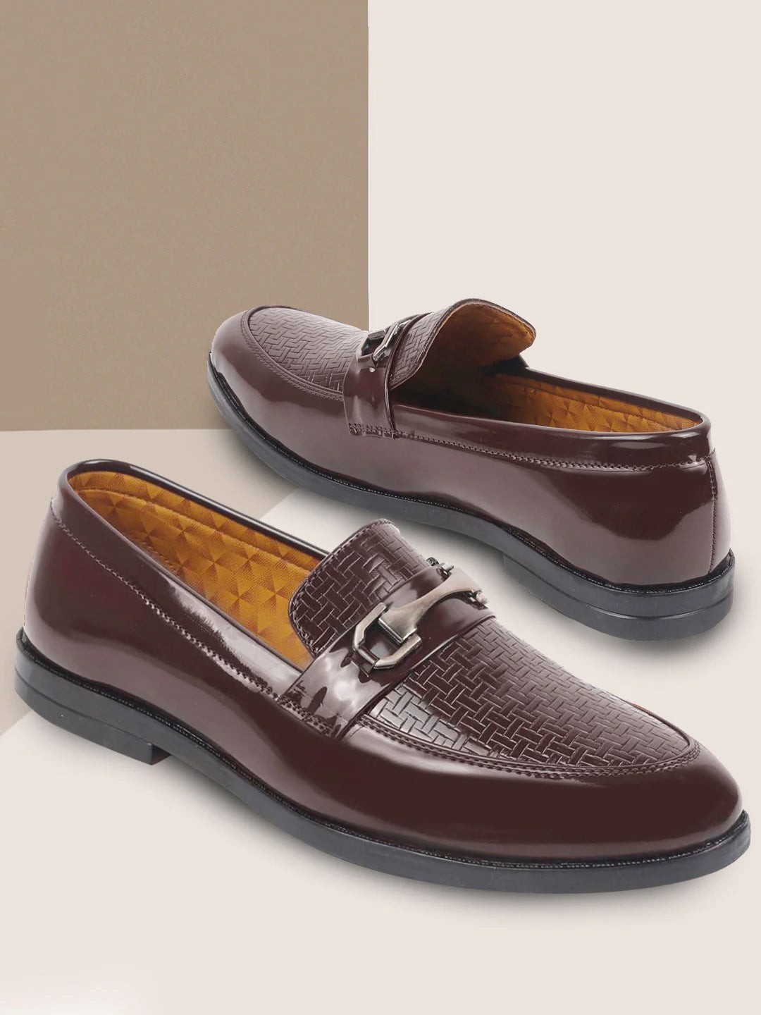 

FAUSTO Men Textured Round Toe Formal Loafers, Brown