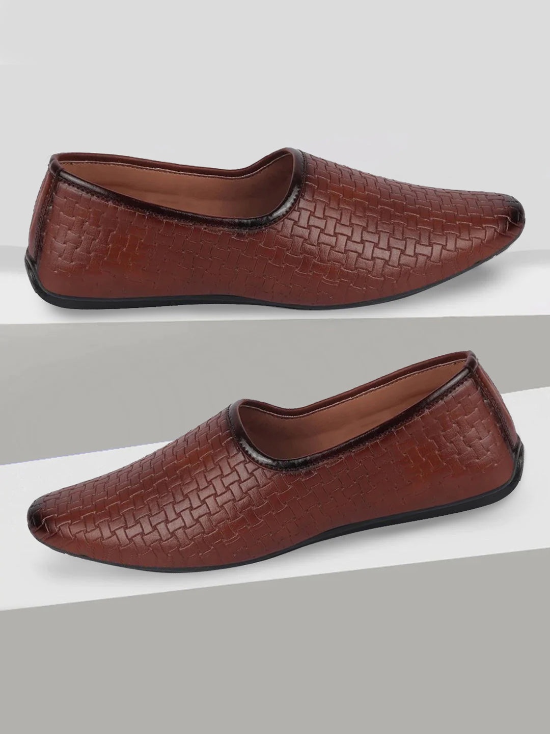 

FAUSTO Men Textured Lightweight Mojaris, Tan
