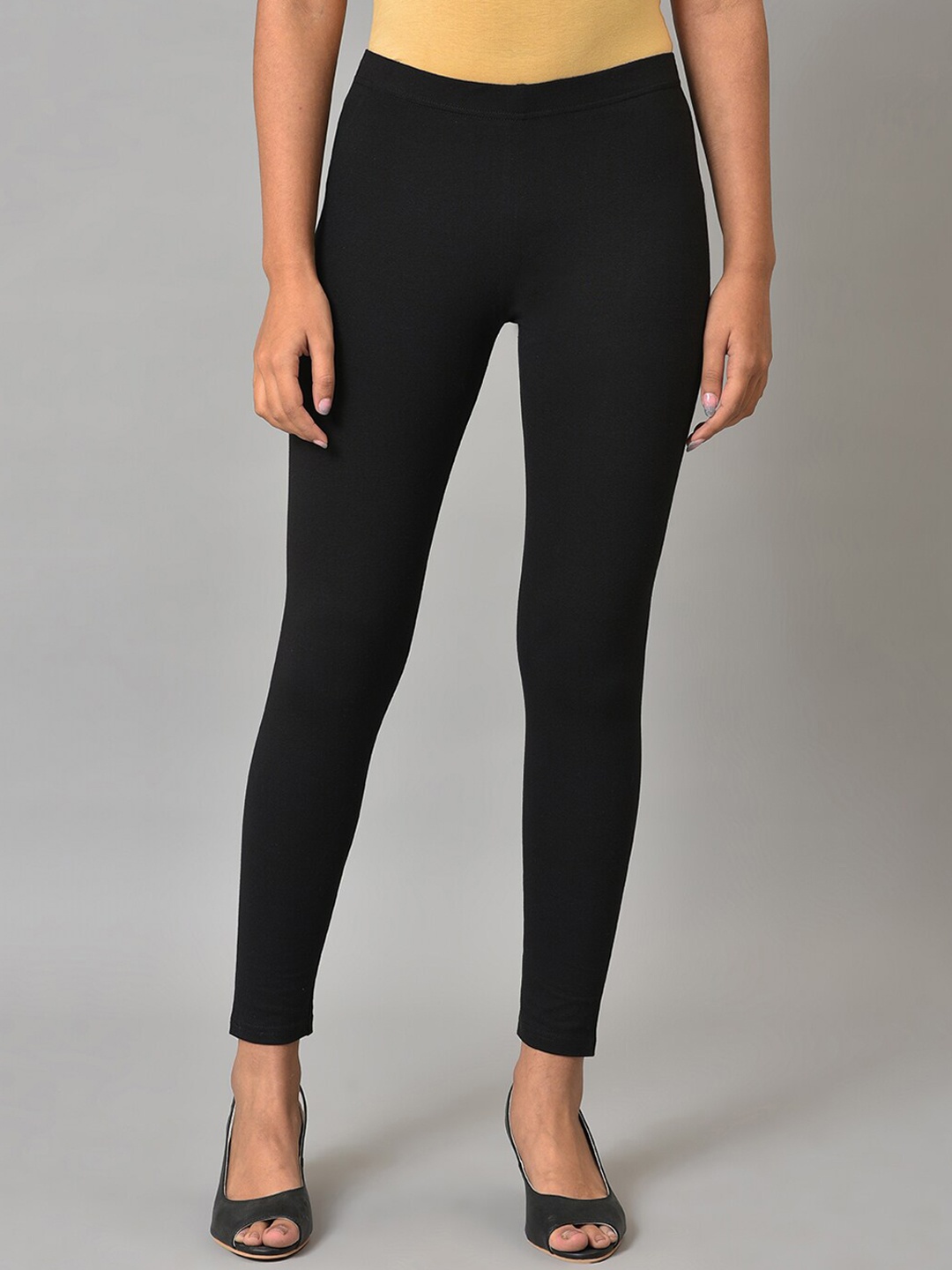 

AURELIA Women Ankle-Length Leggings, Black