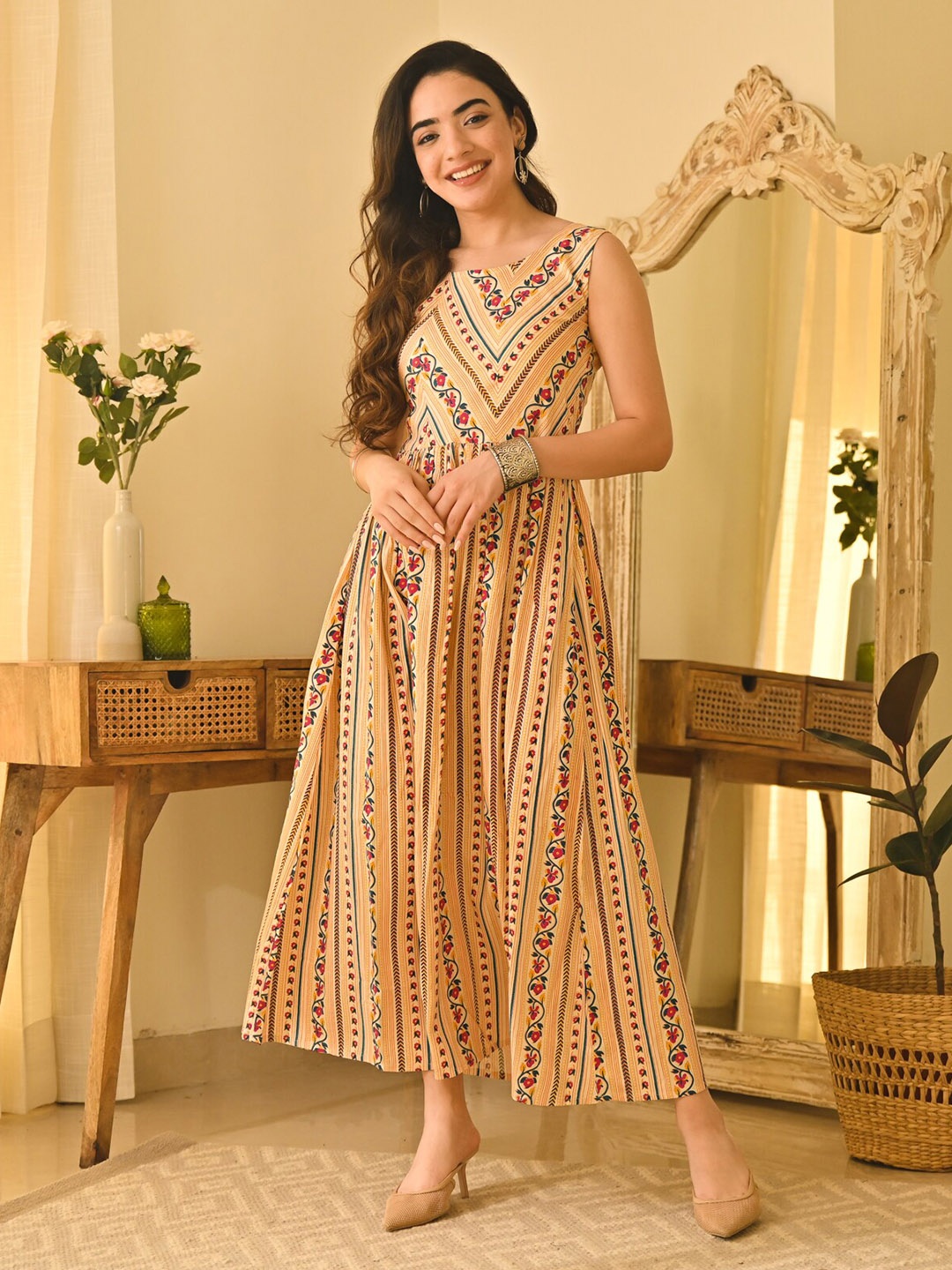 

Rustorange Maxi Dress, Off white