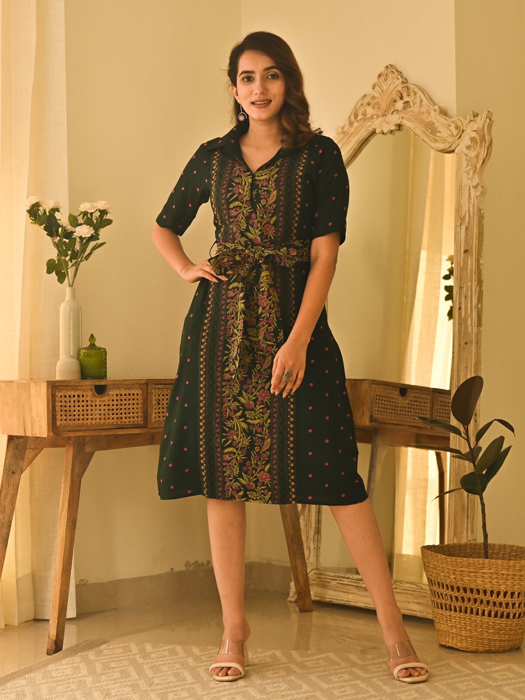 

Rustorange Polka Dots Printed A-Line Dress With Belt, Green