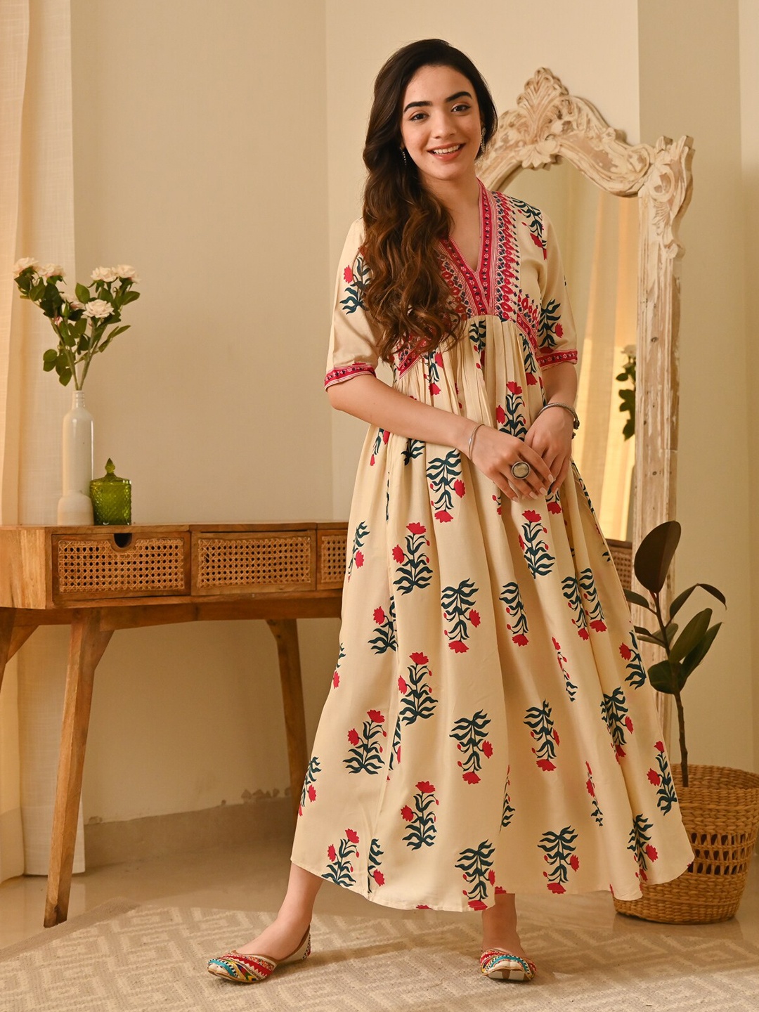 

Rustorange V Neck Floral Printed Maxi Dress, Cream