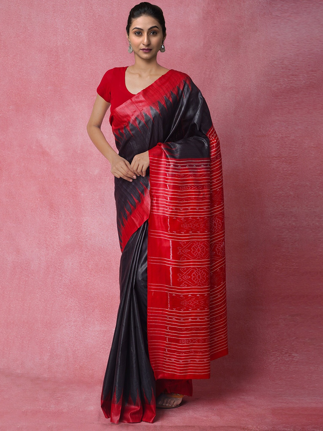 

Unnati Silks Zari Jute Silk Jamdani Saree, Black