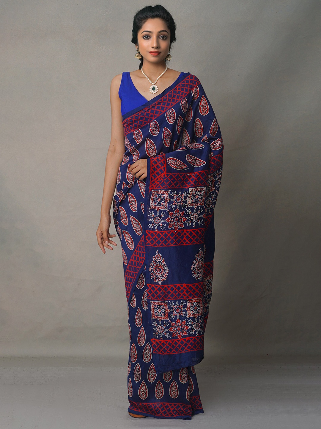 

Unnati Silks Ethnic Motifs Silk Cotton Preet Napthol Chanderi Sico Saree, Navy blue