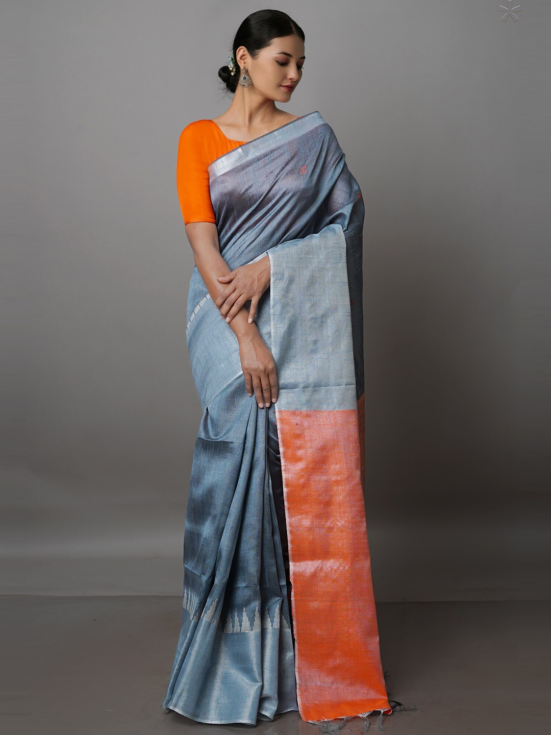 

Unnati Silks Woven Design Zari Silk Blend Bhagalpuri Saree, Grey