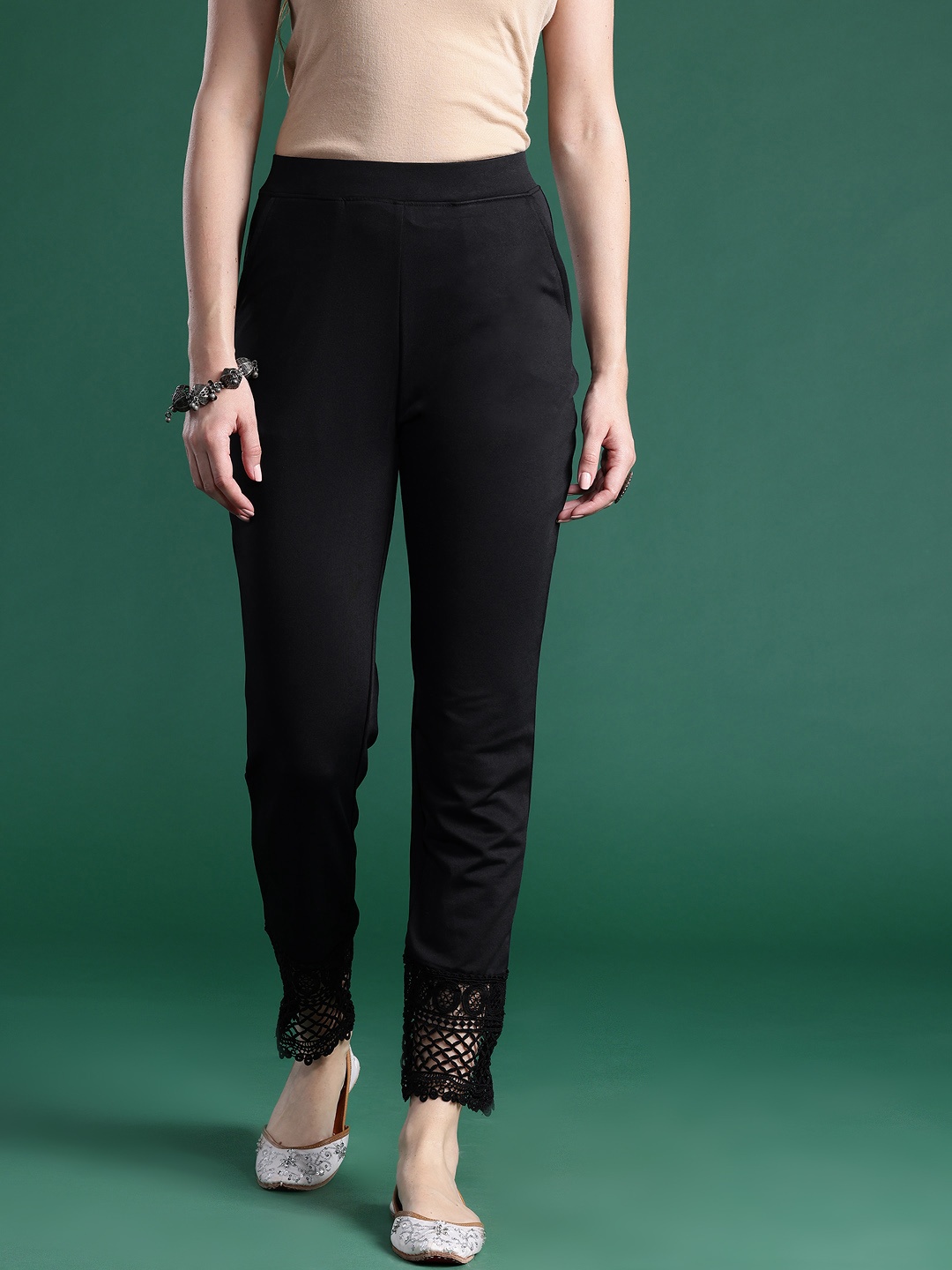 

Sangria Women Lace-Inserted Ankle-Length Leggings, Black
