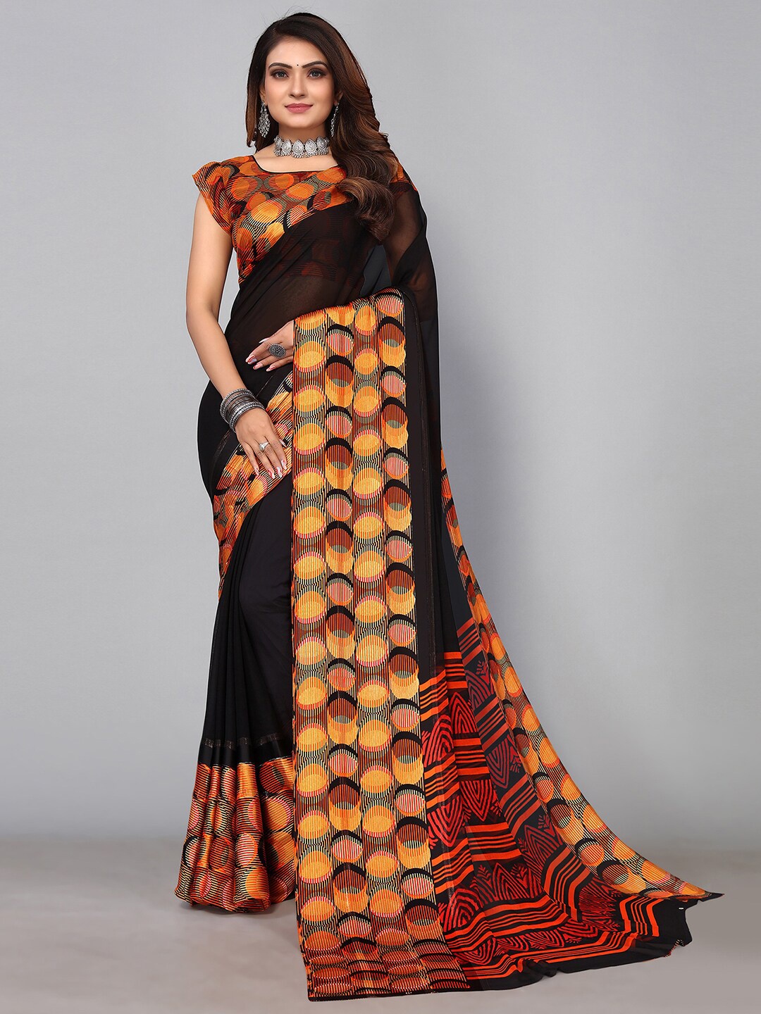 

SIRIL Printed Poly Georgette Saree, Black