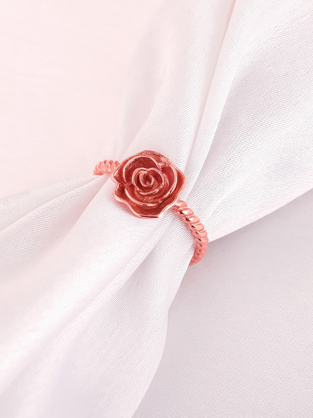 

GIVA Rose Gold-Plated Adjustable Finger Ring