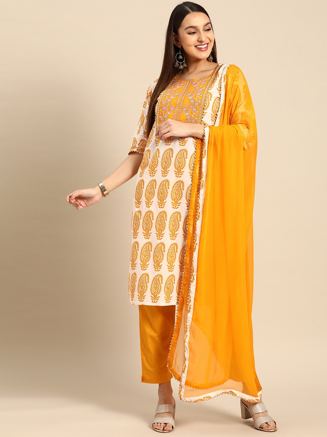 

Prakhya Women Yellow Floral Printed Pure Cotton Kurta with Palazzos & Dupatta
