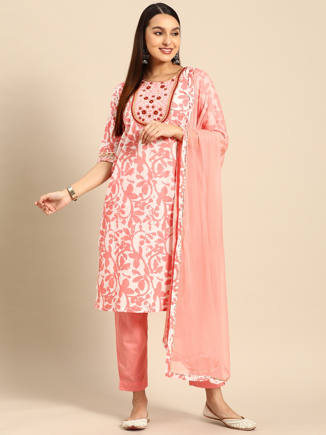 

Prakhya Women Ethnic Motifs Embroidered Gotta Patti Kurta With Trousers & With Dupatta, Pink