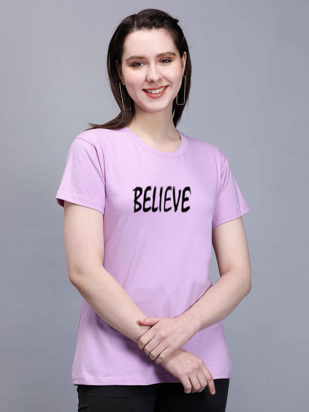 

TRENDY RABBIT Women Lavender Printed Applique T-shirt