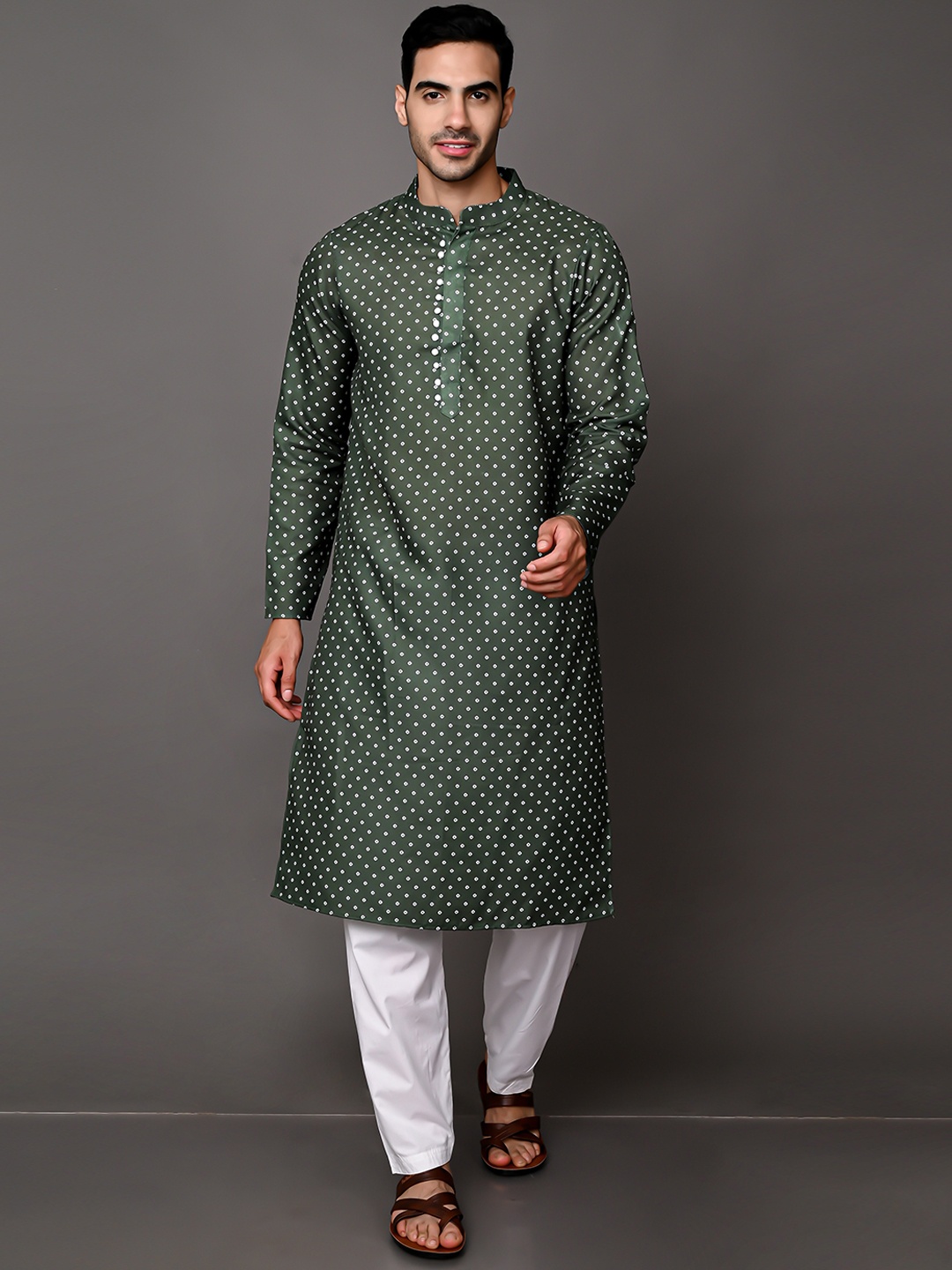 

VESHAM Men Mandarin Collar Printed Kurta with Pyjamas, Green