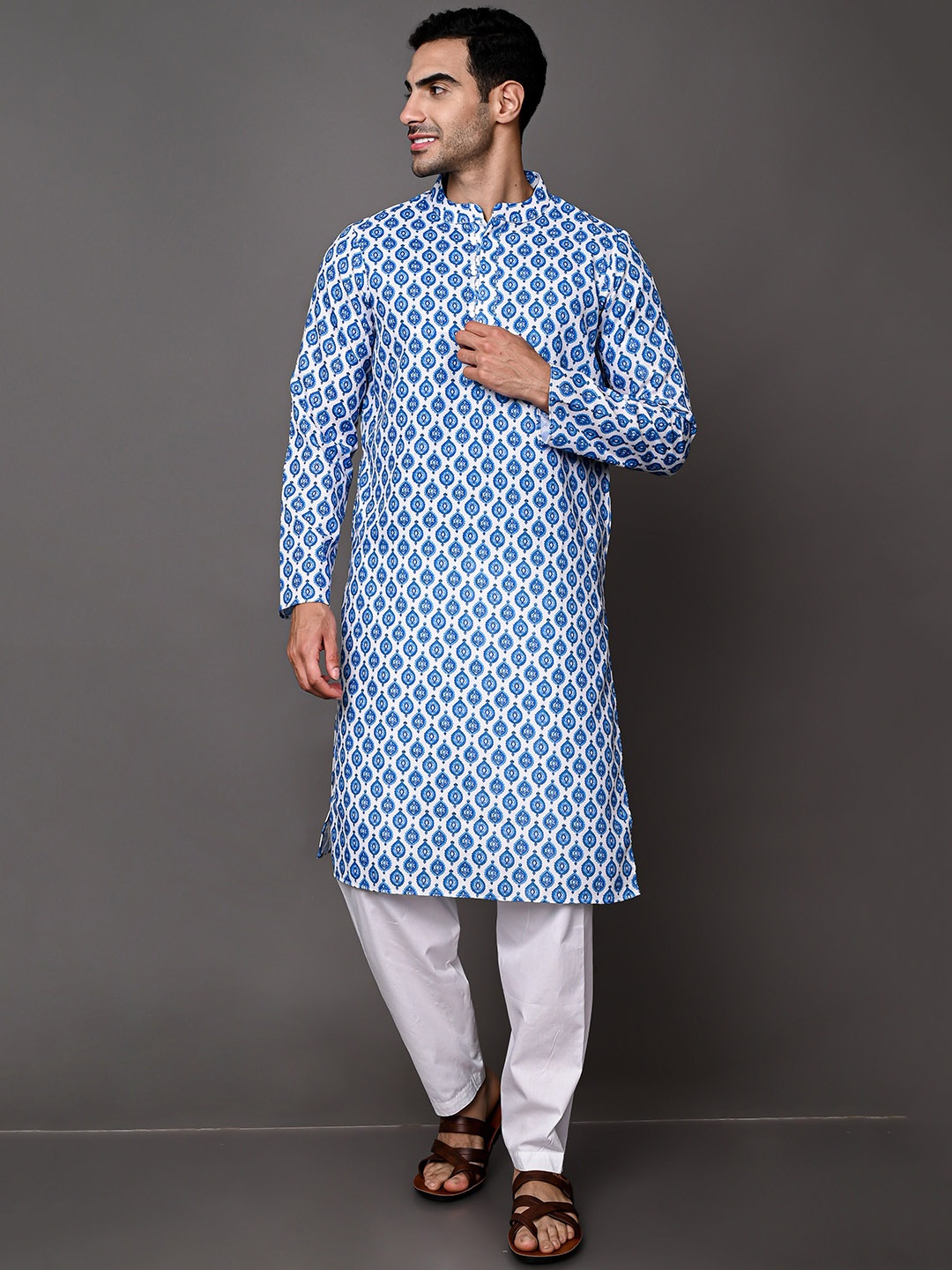 

VESHAM Men Ethnic Motifs Printed Straight Kurta with Pyjamas, White