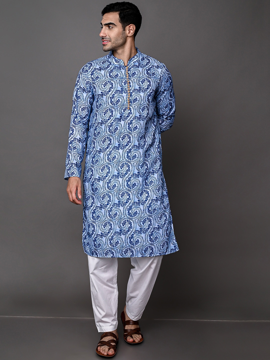 

VESHAM Men Mandarin Collar Ethnic Motifs Printed Kurta with Pyjamas, Blue