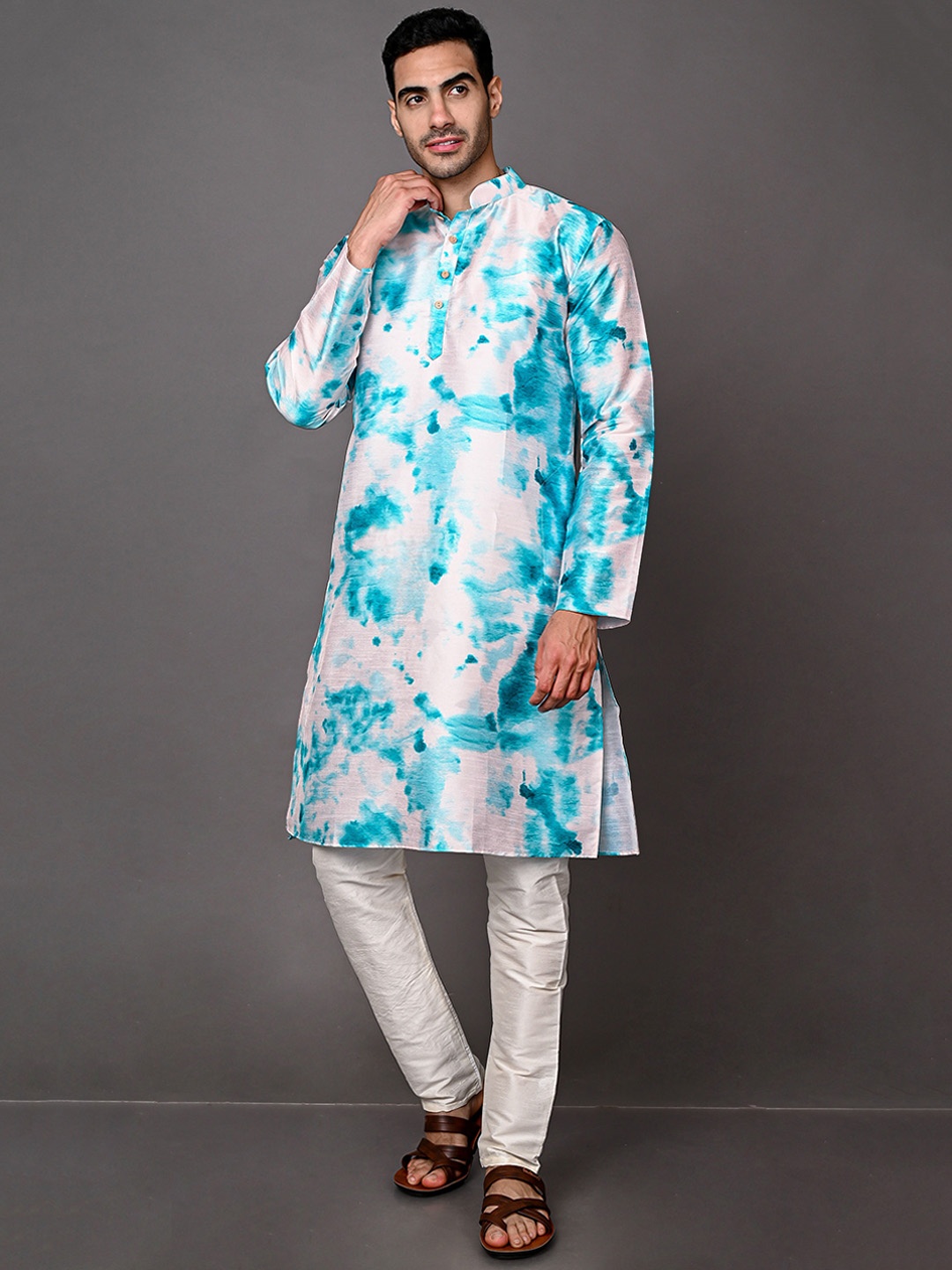 

VESHAM Men Floral Printed Kurta with Churidar, Blue