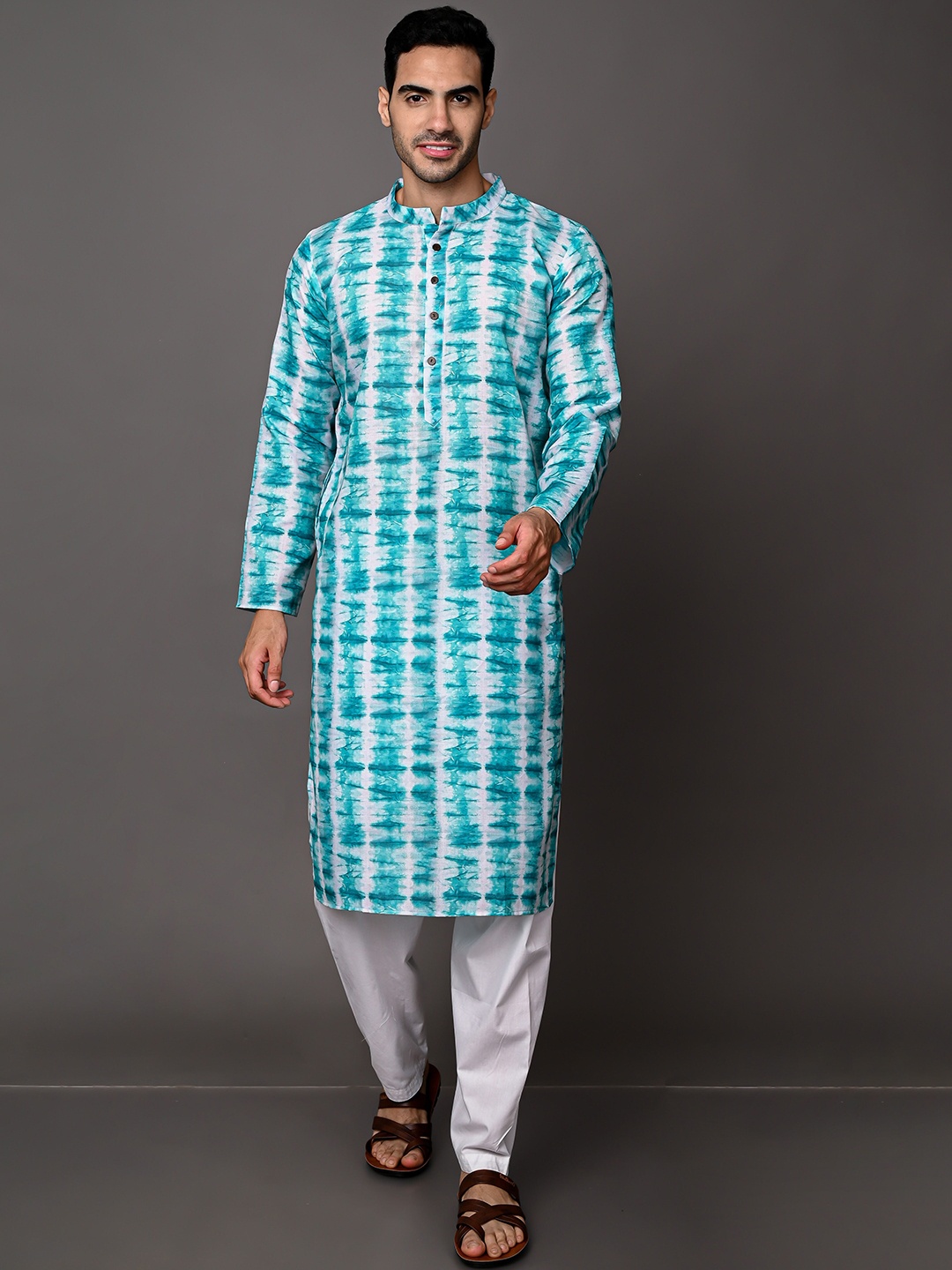 

VESHAM Men Printed Kurta with Pyjamas, White
