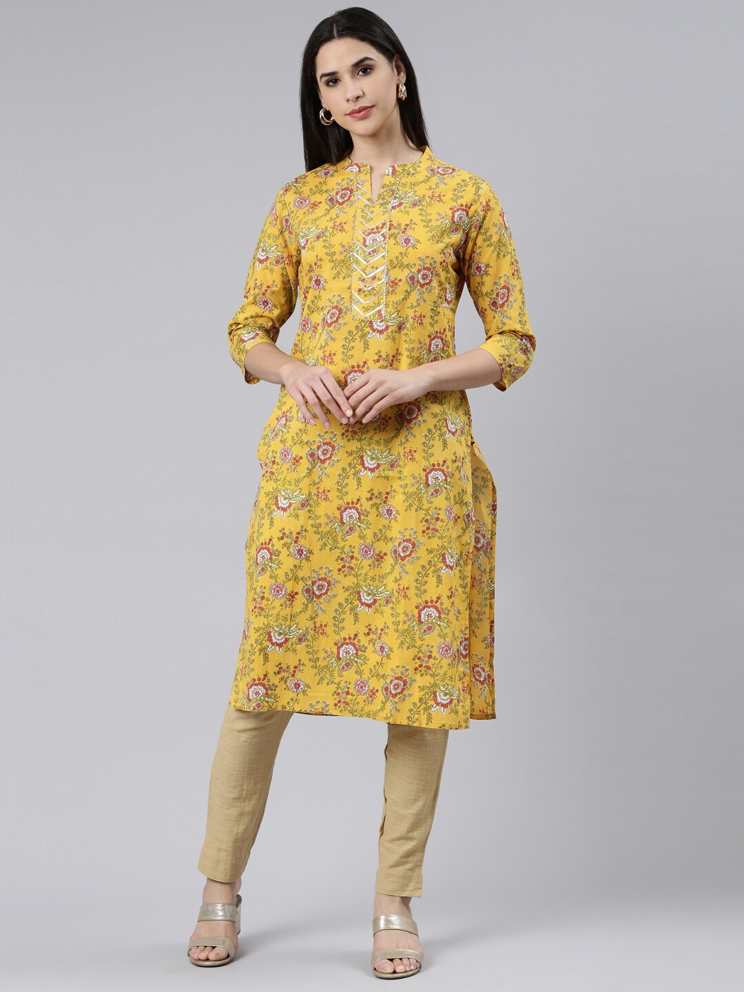 

The Chennai Silks Women Floral Printed Pure Cotton Kurta, Yellow