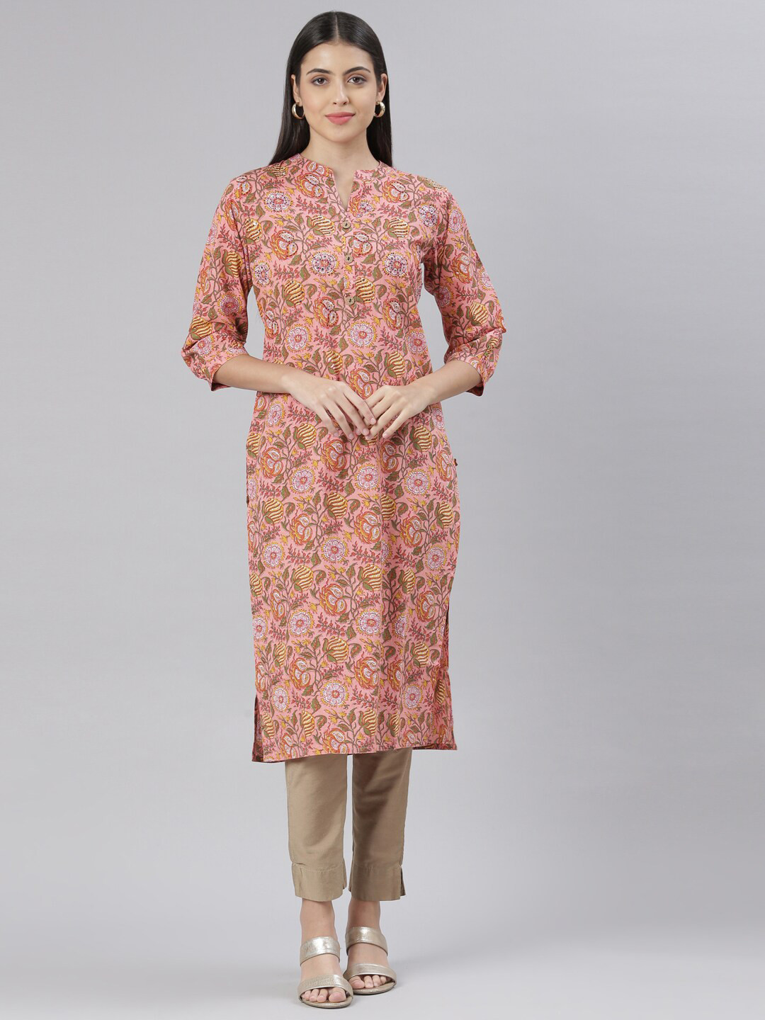 

The Chennai Silks Women Pink Floral Printed Kurta, Peach