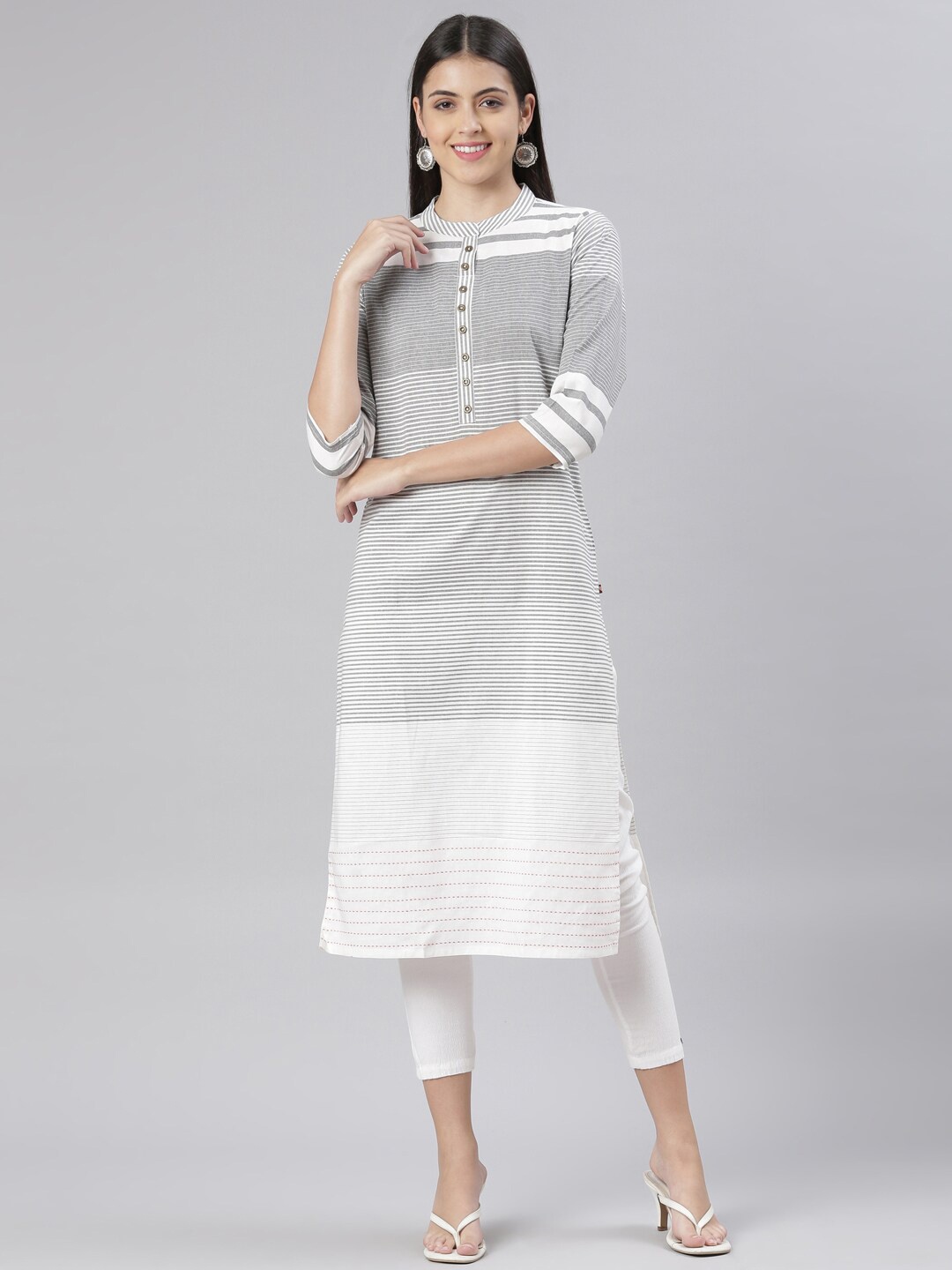 

The Chennai Silks Women Off White & Grey Printed Kurta