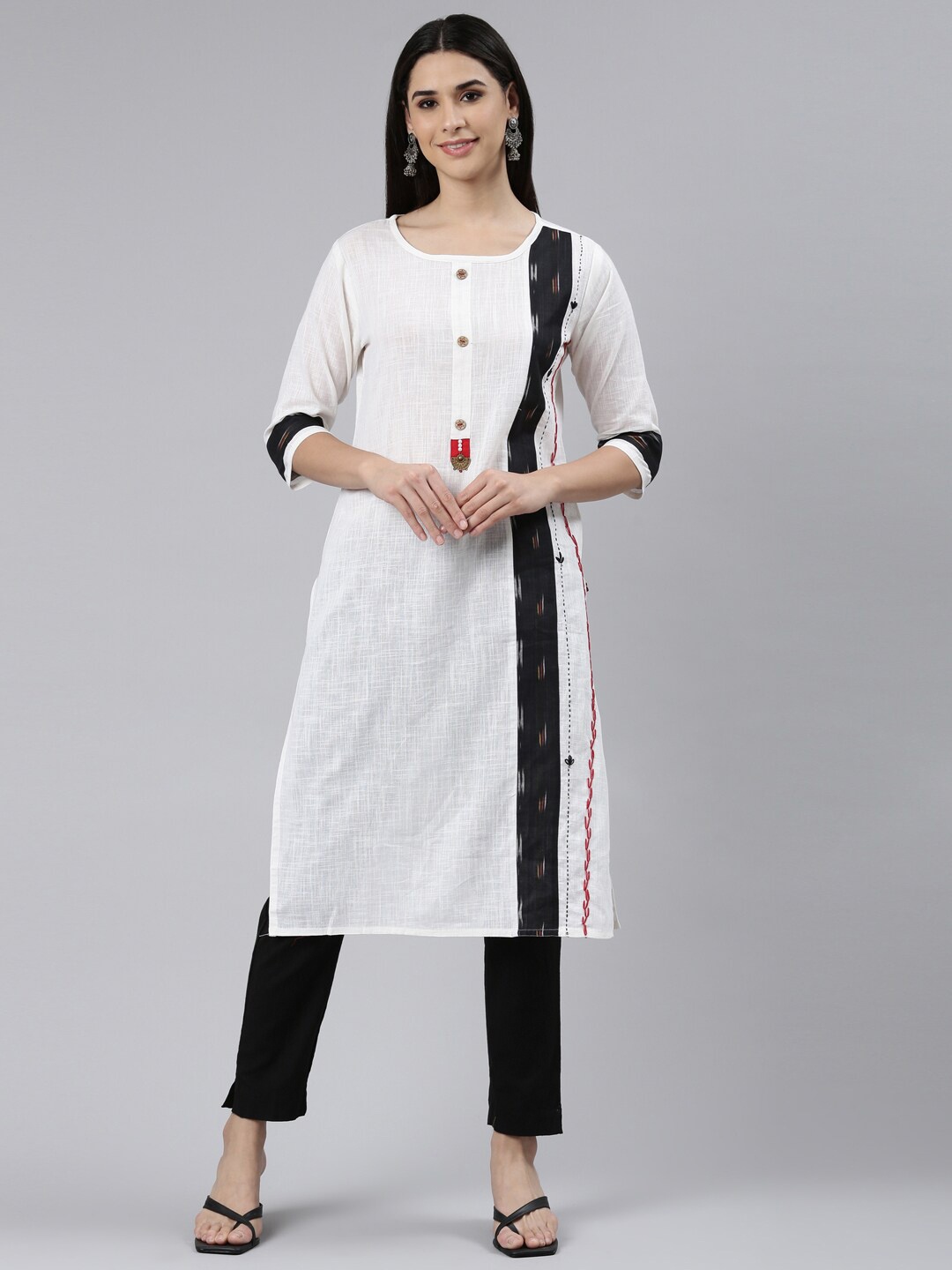 

The Chennai Silks Women White & Black Thread Work Kurta