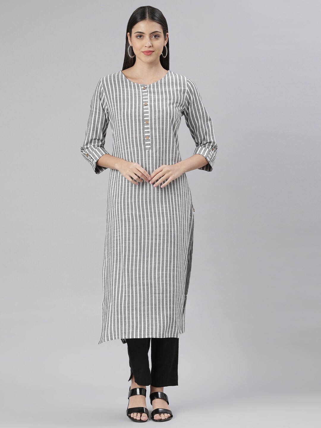 

The Chennai Silks Women Striped Pure Cotton Kurta, Grey