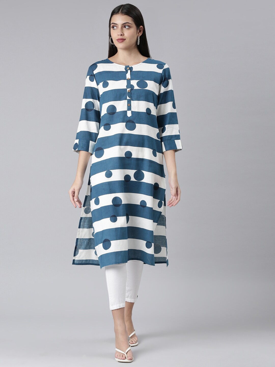 

The Chennai Silks Women Striped Indigo Pure Cotton Kurta, Blue