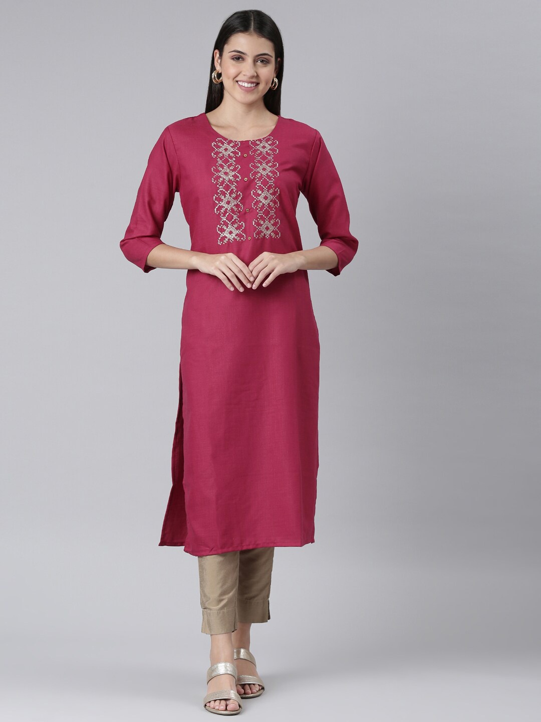 

The Chennai Silks Women Ethnic Motifs Printed Indie Prints Kurta, Magenta