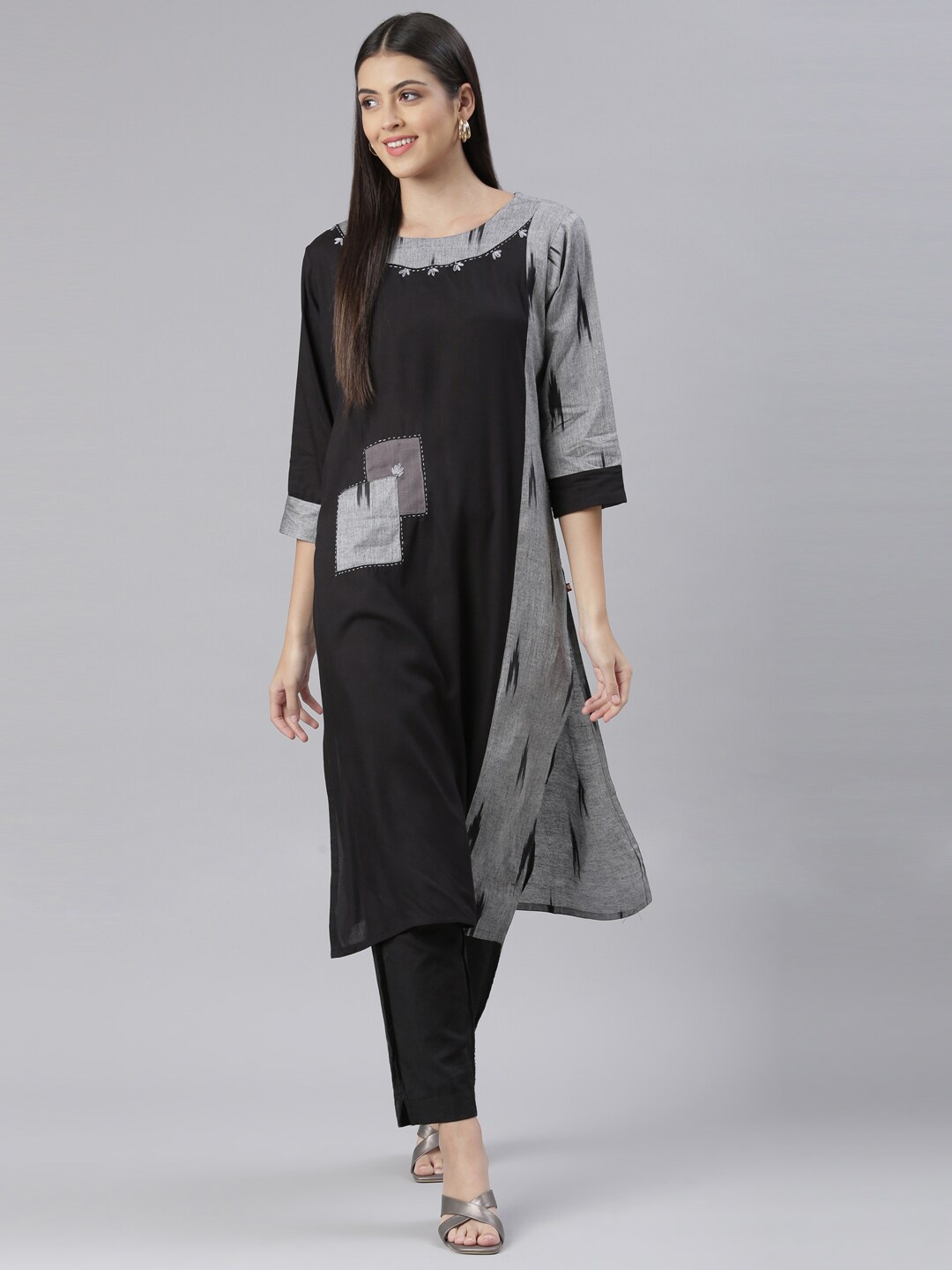 

The Chennai Silks Women Abstract Printed Regular Kurta, Charcoal