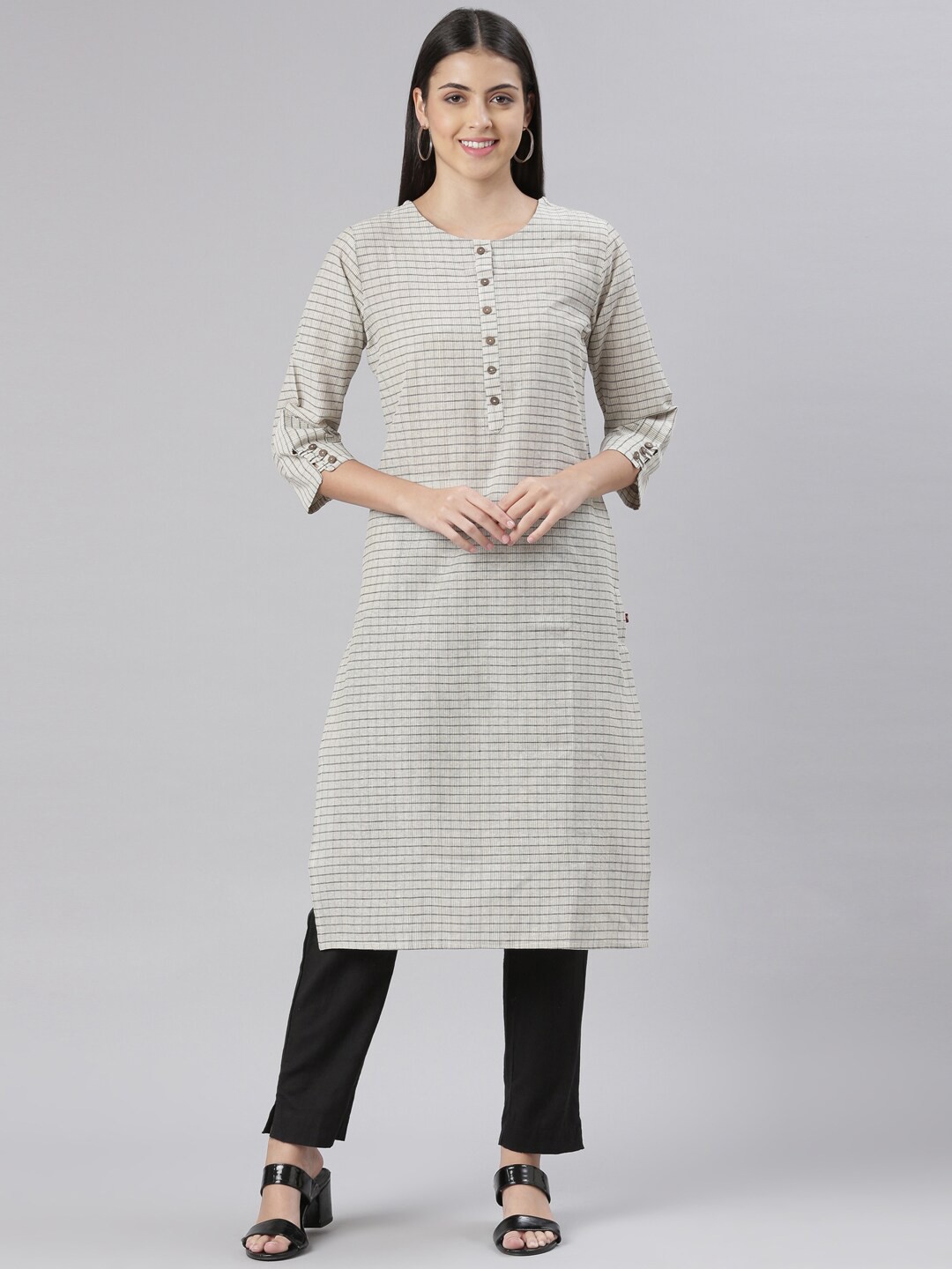 

The Chennai Silks Women Checked Roll Up sleeve Pure Cotton Kurta, Beige