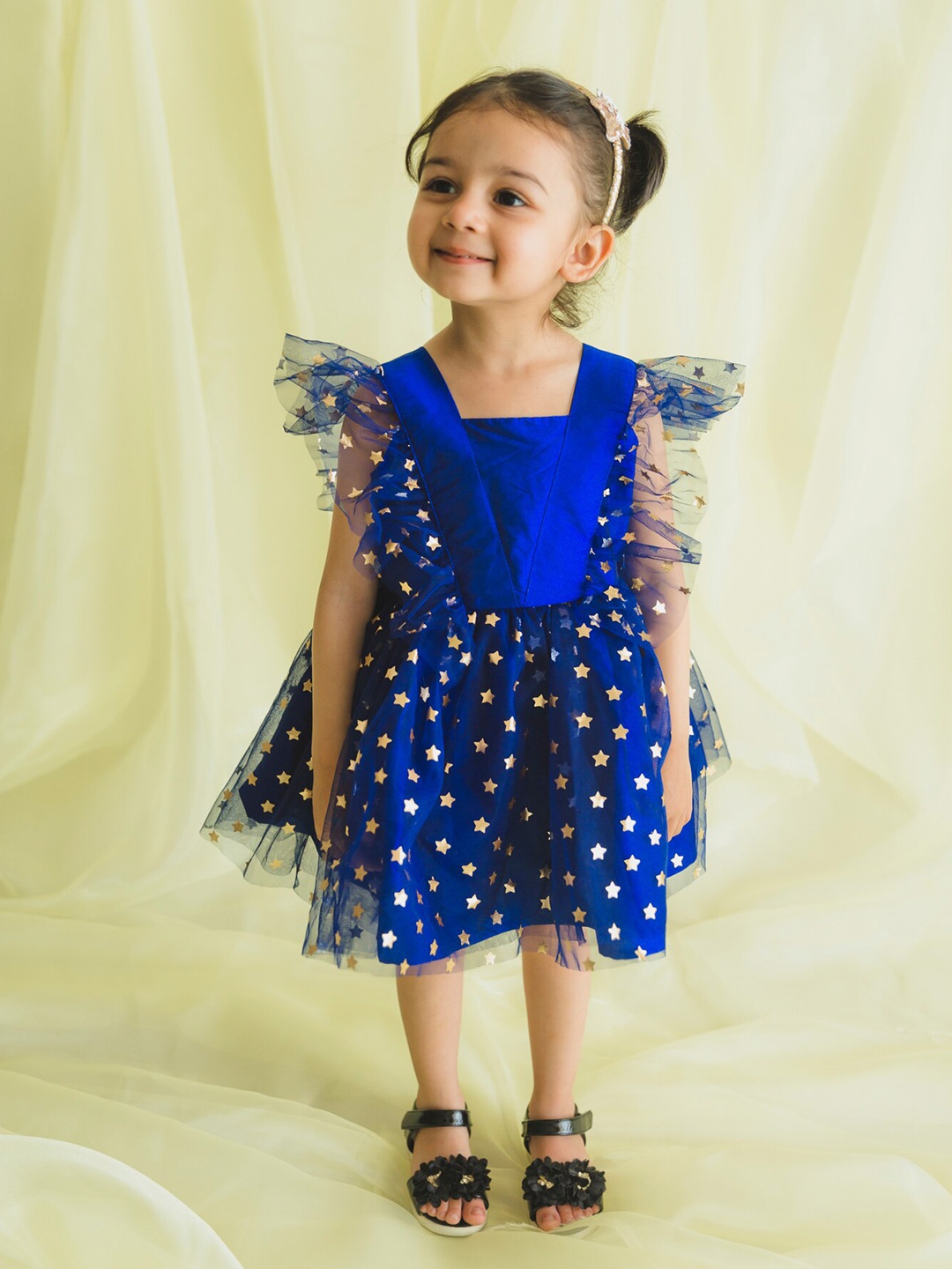 

SAKA DESIGNS Girls Printed Gathered Or Pleated Fit And Flare Net Dress, Blue