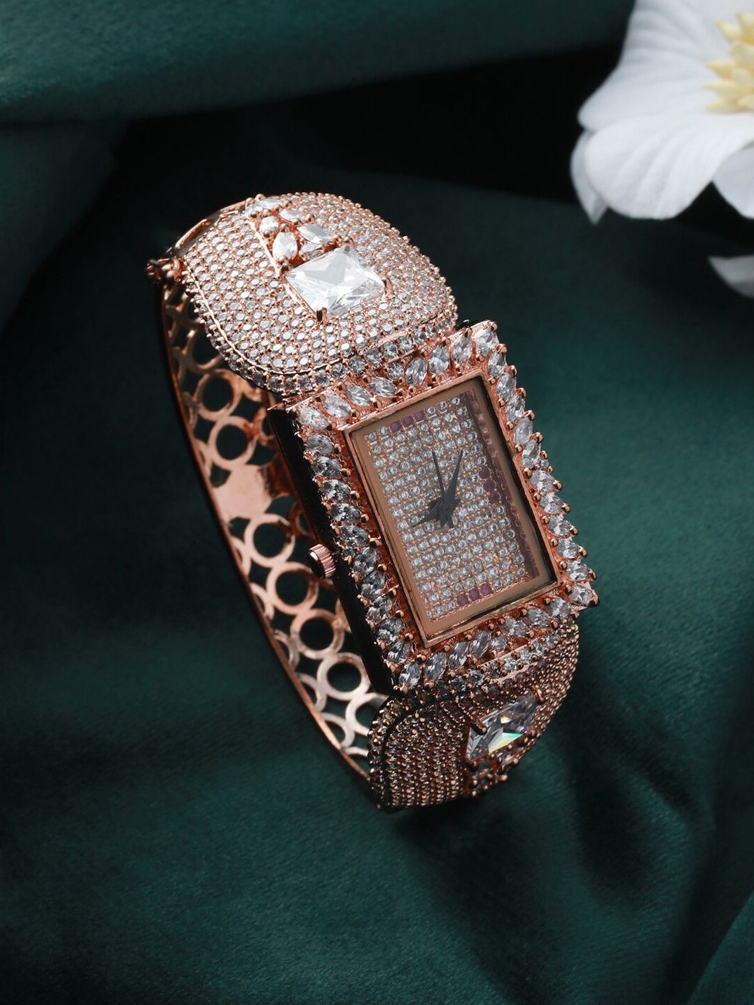 

Priyaasi Women Embellished Dial & Bracelet Style Straps Analogue Watch WCH-PR-10003, Rose gold