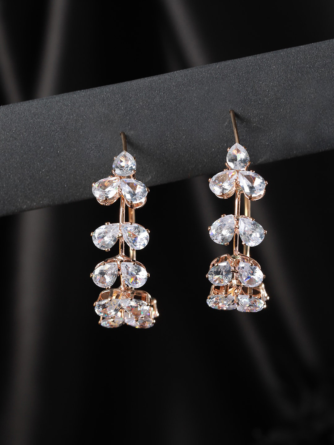 

Priyaasi Rose Gold -Plated Contemporary Hoop Earrings