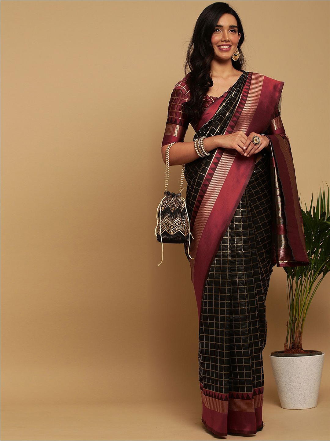 

Mitera Woven Design Zari Banarasi Saree, Black