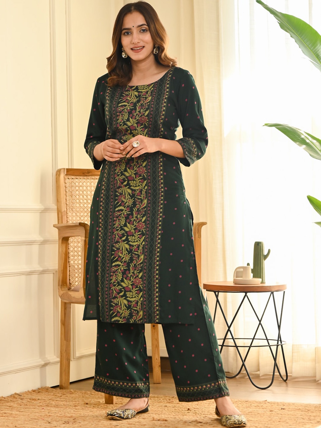 

Rustorange Floral Printed Kurta with Palazzos, Green