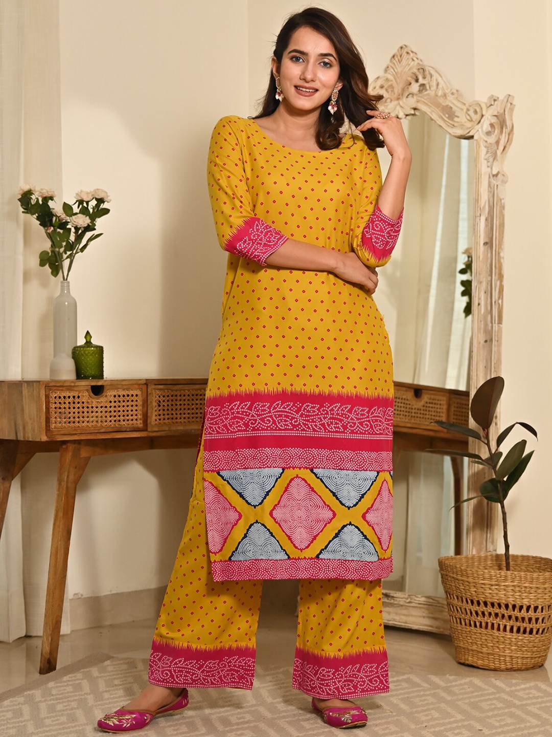 

Rustorange Women Printed Kurta with Palazzos, Mustard