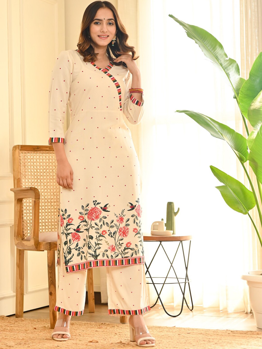

Rustorange Floral Printed Kurta with Palazzos, Cream