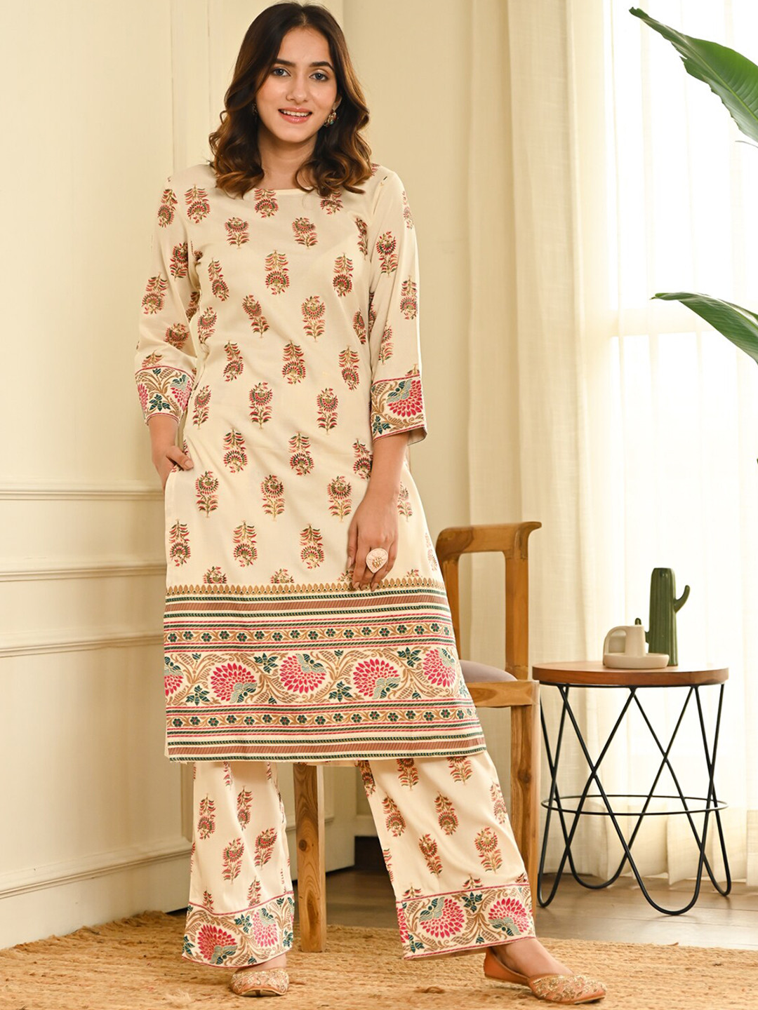 

Rustorange Floral Printed Kurta with Palazzos, Cream