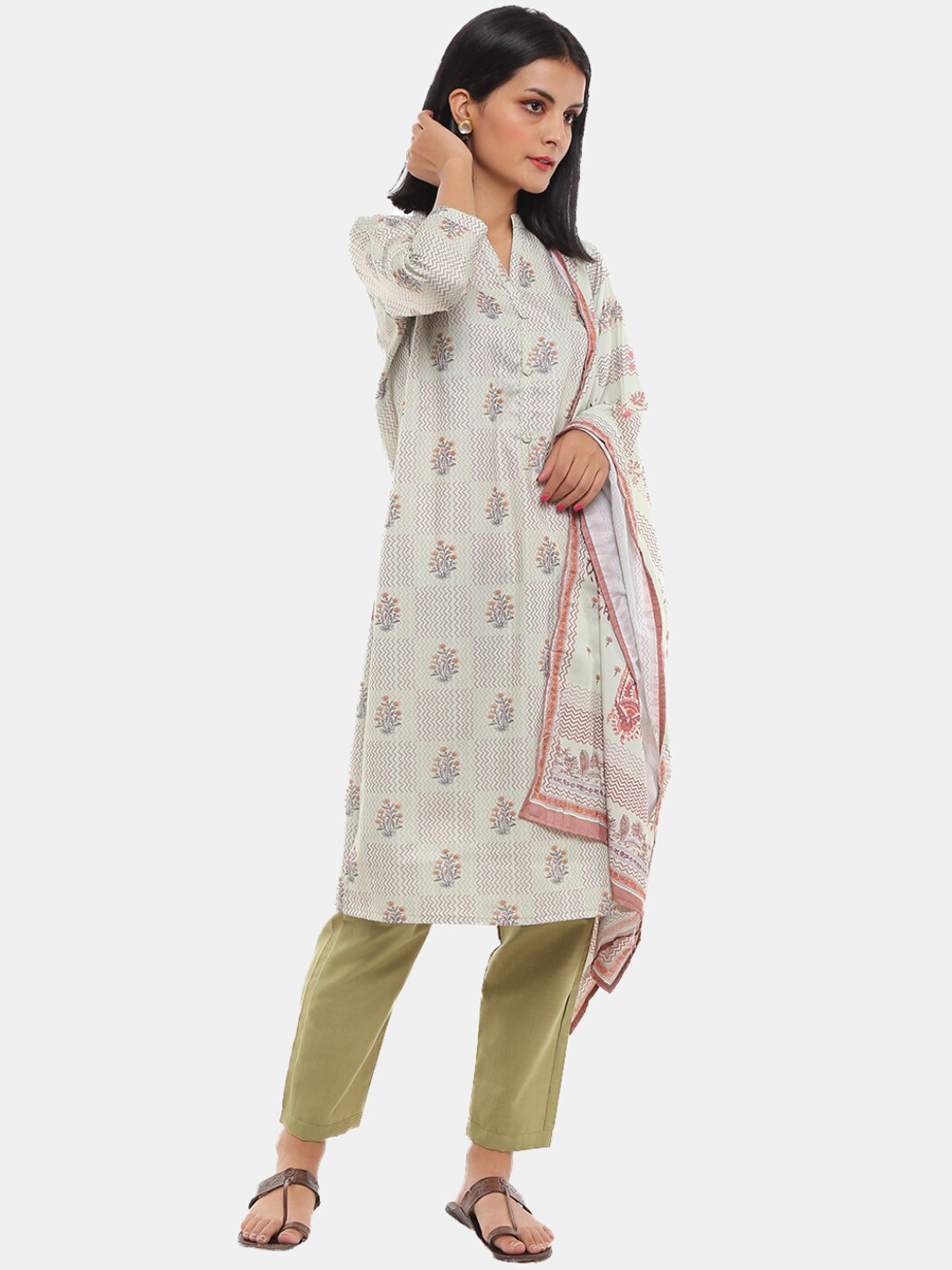 

V-Mart Women Ethnic Motifs Printed Kurta with Trousers & Dupatta, Off white